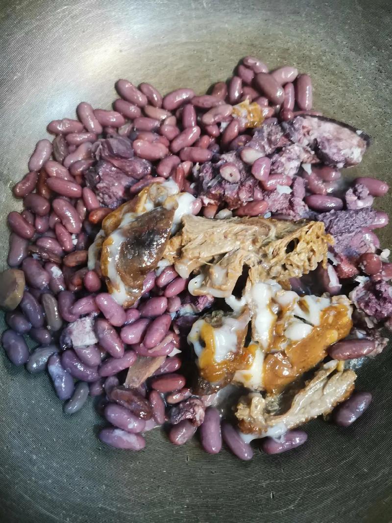 隔夜的豆类食品有毒?