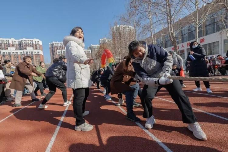 江西南昌红谷滩区全民健身蓬勃开展让体育设施更加便民