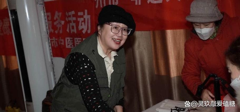 (新春走基层)“临时妈妈”杨晓玲:10年,忙碌与幸福同在