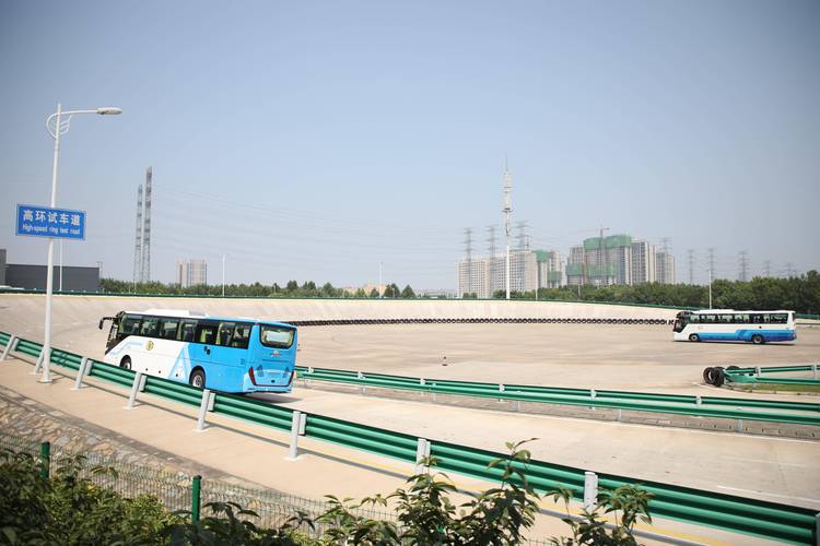 瞄准行业前沿 “外专”跳槽到河南
