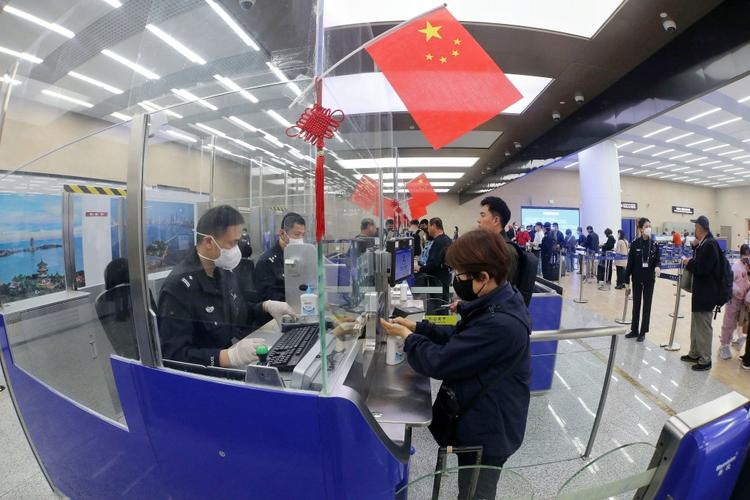 青岛机场边检站聚力寻求 口岸通关便民利企“最优解”