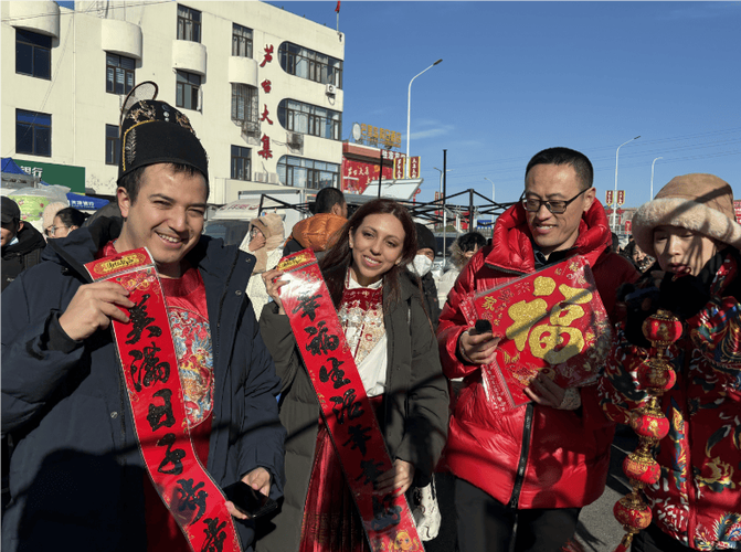 (新春见闻)非洲青年的春节记忆:纳福拜年享团圆