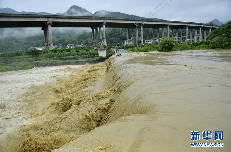 重庆市石柱土家族自治县发布暴雨黄色预警_2