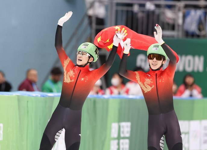 速滑新星刘斌向前辈学习补自己短板