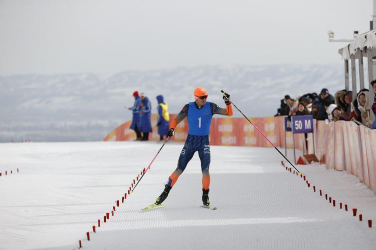 王强越野滑雪夺五金