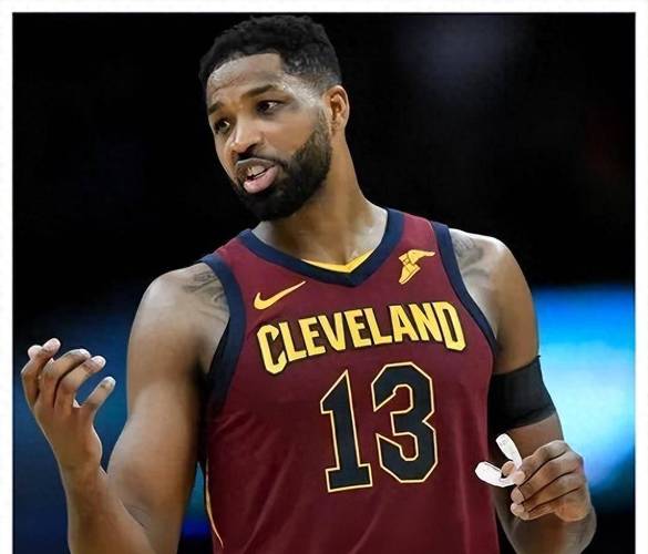 Woj:骑士与特里斯坦-汤普森签下一份一年合同