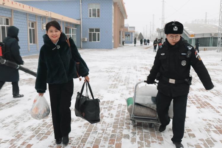 黑龙江省司法厅组建“冰雪志愿服务队”
