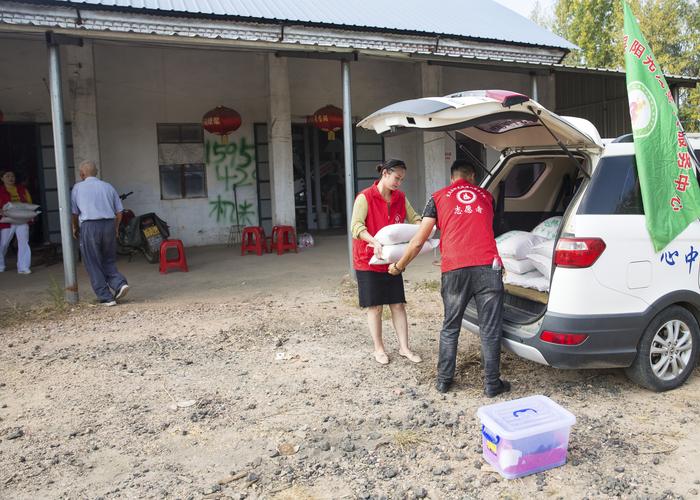 鄂州“苏姐”:四十余载助残路,爱的接力不停歇