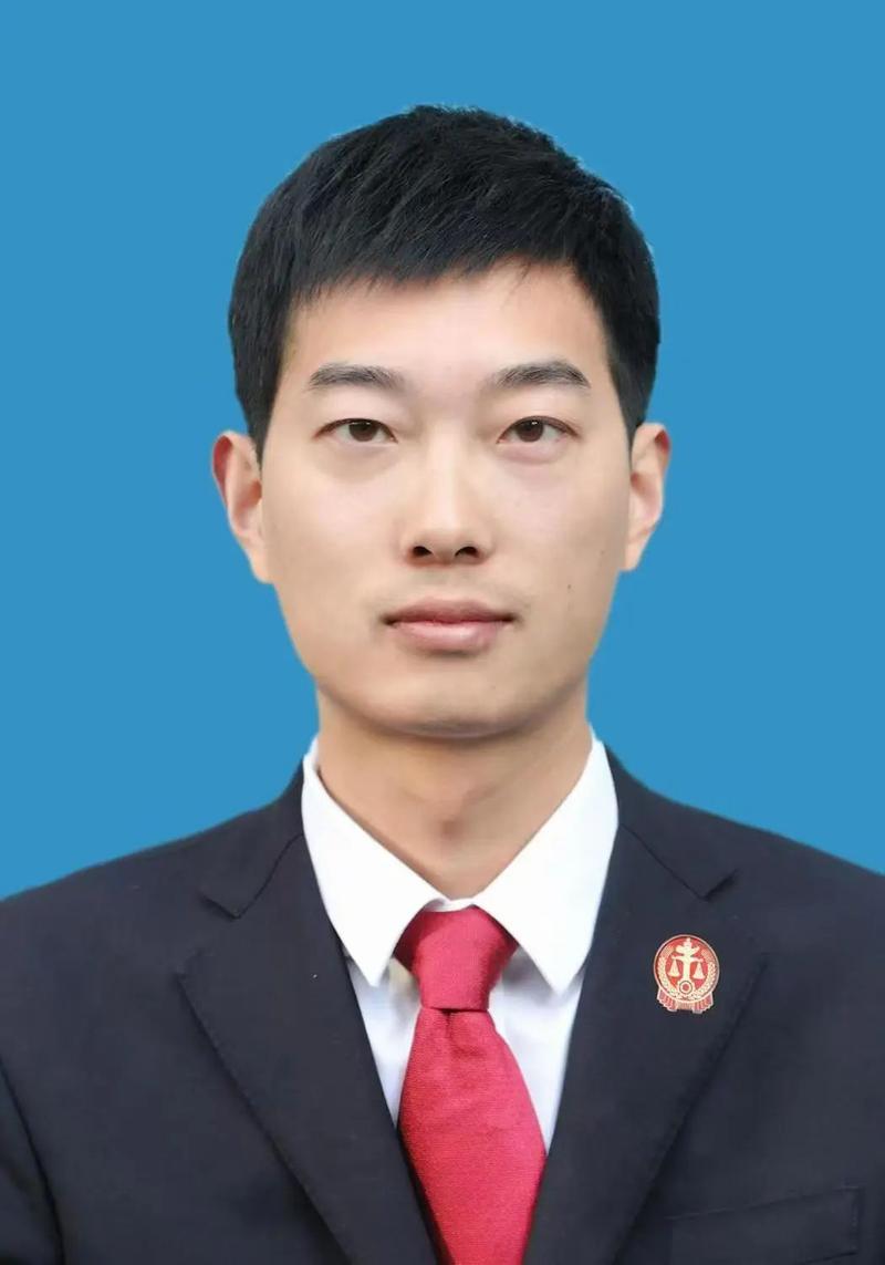 那一盏坚定而纯粹的明灯——记上海市第一中级人民法院执行局刑事执行团队团队长陆俊
