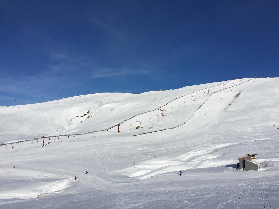 追着雪花看新疆丨走进新源那拉提国际滑雪场