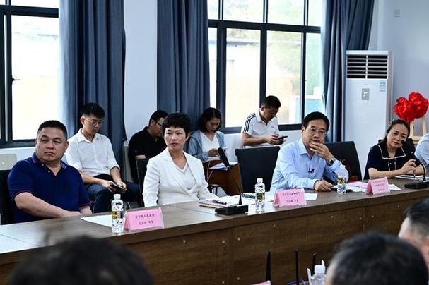 人工养殖红九棘鲈品尝推介会在万宁举行