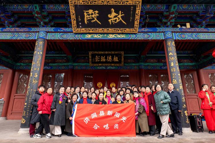 “华人老家”山西洪洞大槐树年味浓 游客畅享欢乐