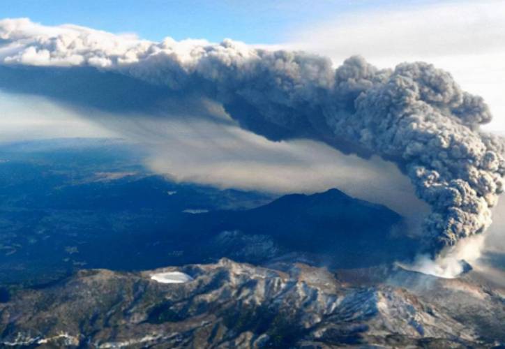 日本鹿儿岛24小时内连发30次火山性地震!