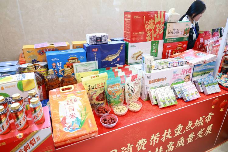 逾千个瓜果新品种集中亮相广州南沙