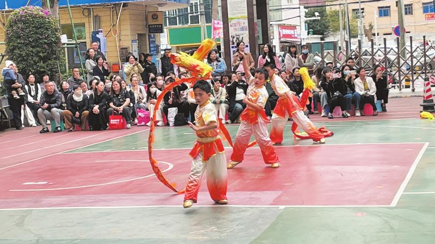 “武”出风采 海口市龙华小学举办武术操比赛活动