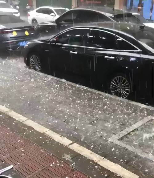 雨雨雨!今日江西南昌上饶等地局部有中雨 明日中南部局地有暴雨