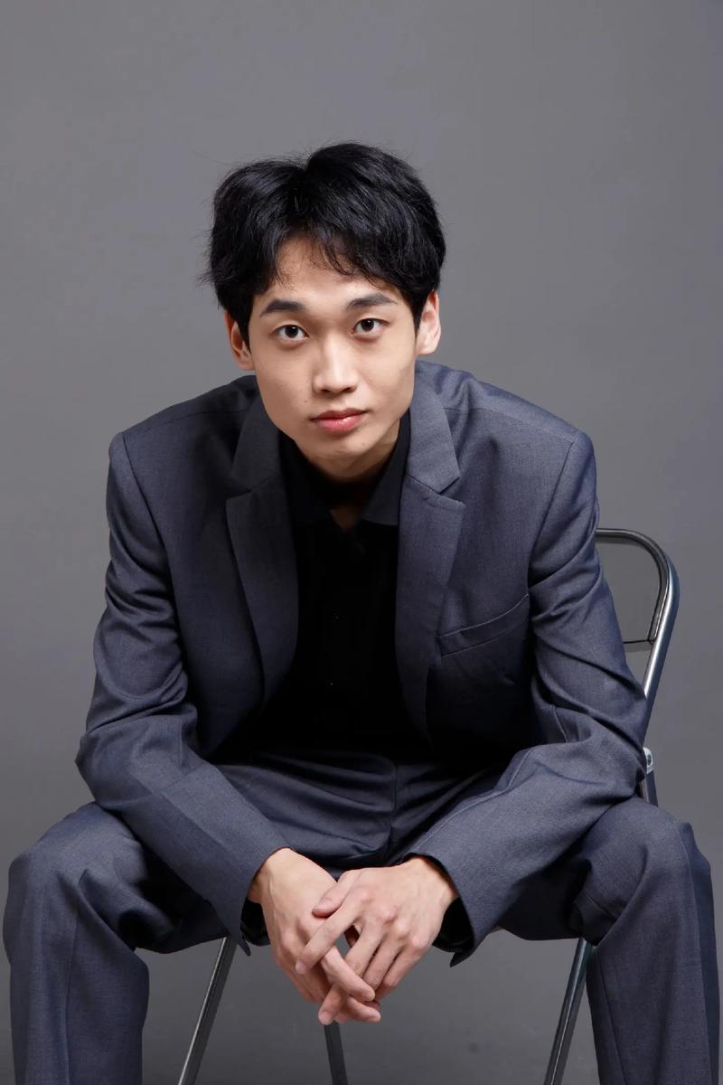 李云杰:小组长的头环是“云岭首席技师”