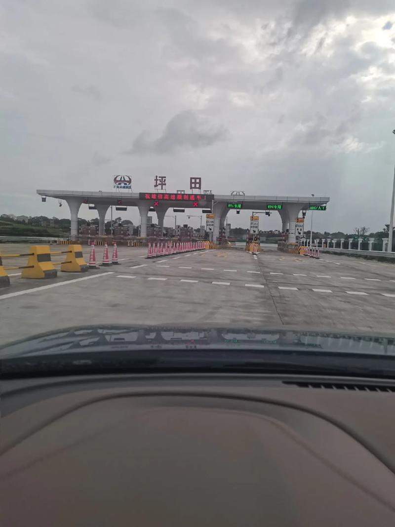雄信高速今天正式通车 两地车程缩短至30分钟